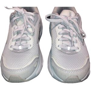 Woman's Sneakers & Athletic Shoes Brooks Ghost Max (Suede) US 5.5 Gray